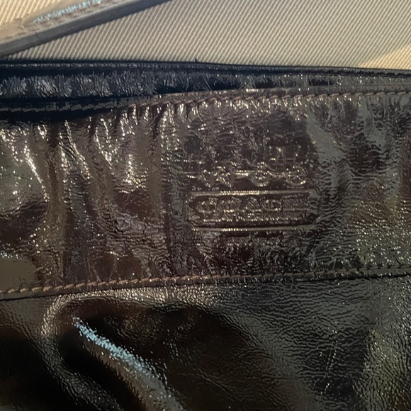 Coach Brown Patent Leather Shoulder bag - Picture 3 of 9